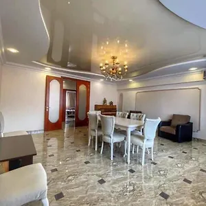 Dolphin Апартаменты Батуми